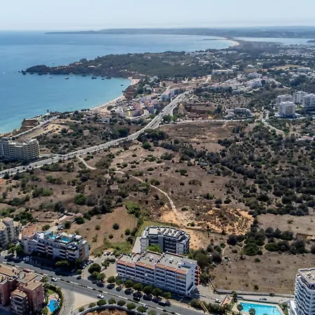 Emerson Plaza Stunning 2 Bedroom With Sea View 포티마오