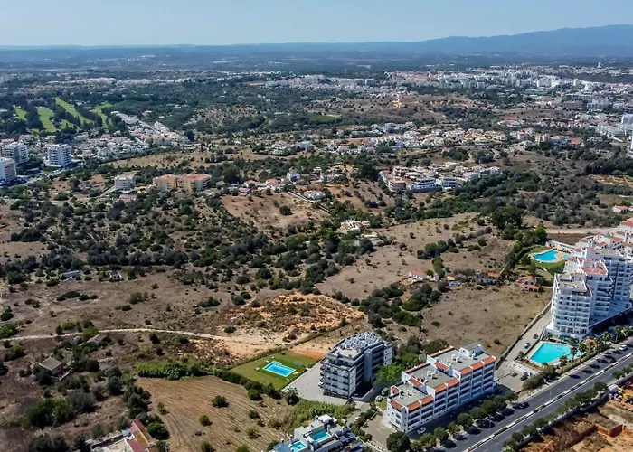 Emerson Plaza Stunning 2 Bedroom With Sea View