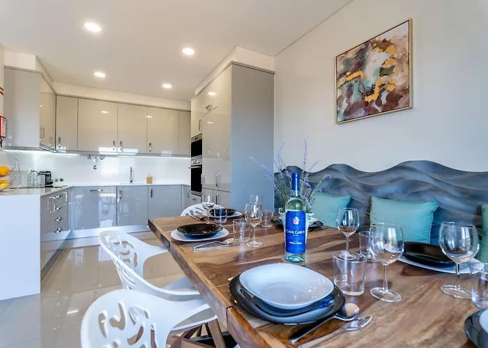 Appartamento Emerson Plaza Stunning 2 Bedroom With Sea View