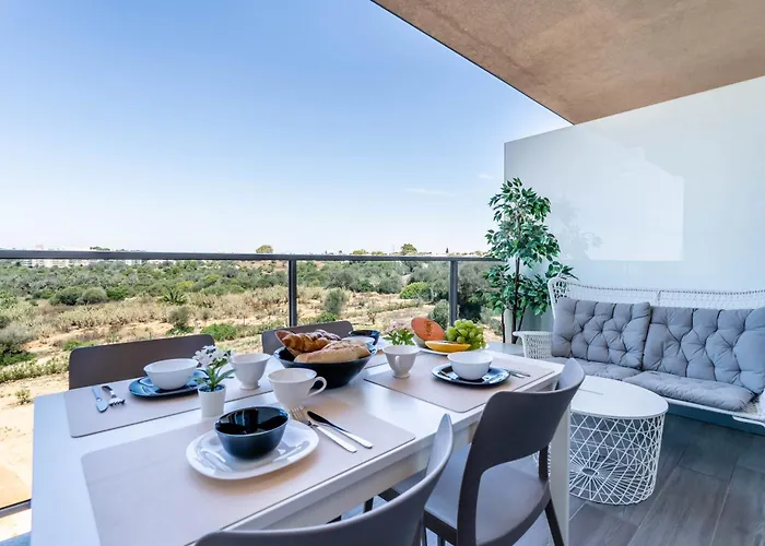 Appartamento Emerson Plaza Stunning 2 Bedroom With Sea View *