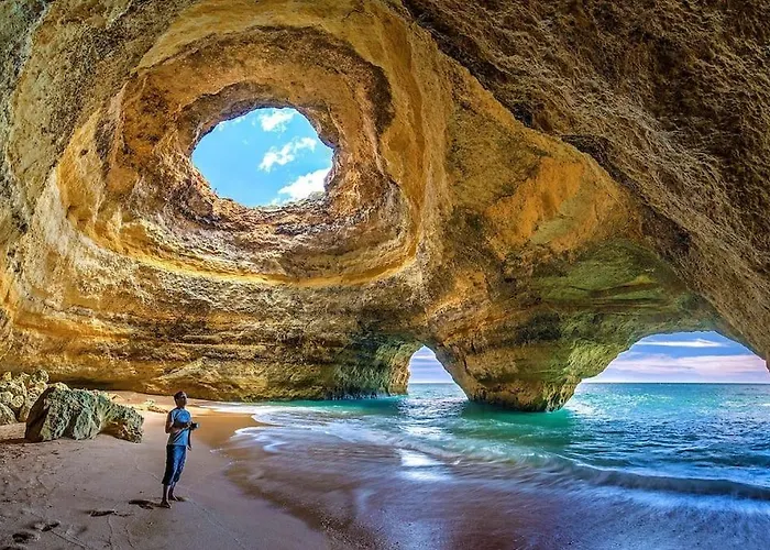 Emerson Plaza Stunning 2 Bedroom With Sea View